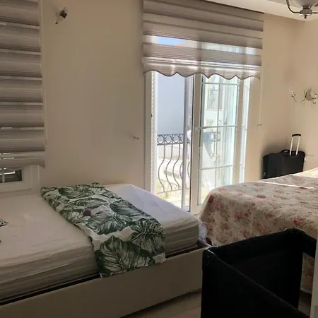 Alacati yalida özel havuzlu villa Villa