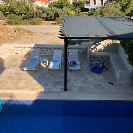 Villa Alacati yalida özel havuzlu villa